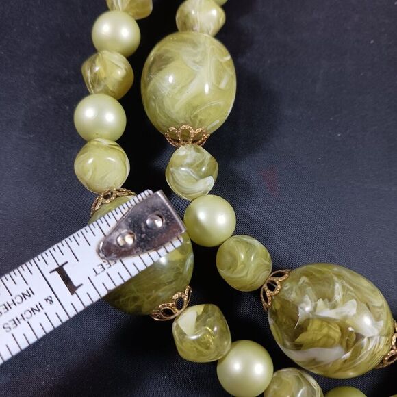 Vintage Y2K Green Lucite Gold Tone Chunky Statement Choker Necklace - Picture 9 of 11